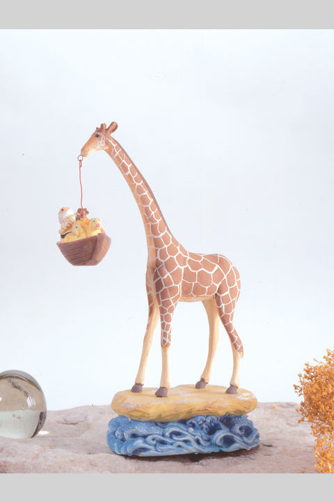 Giraffe Mit Boot Noah